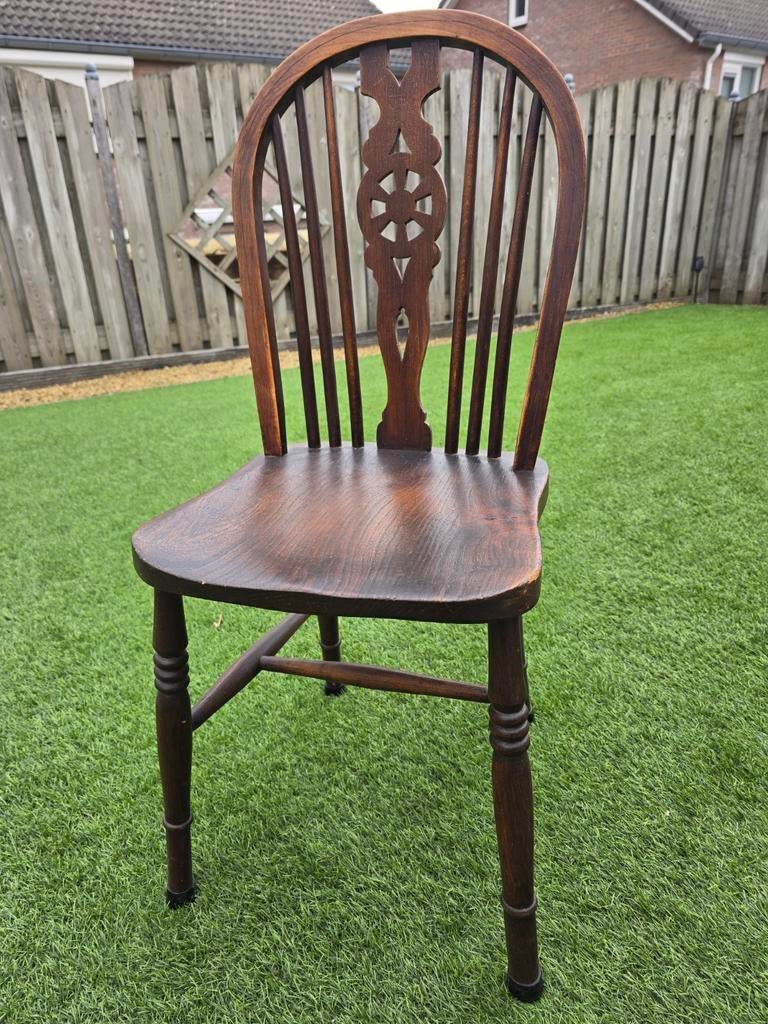 4 stuks Windsor chairs., Ophalen