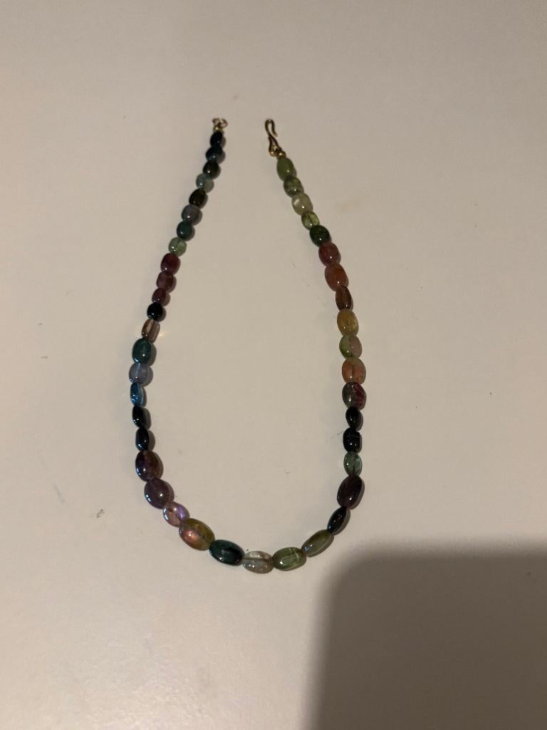 Ketting - Toermalijn kralenketting, Ophalen of Verzenden, Zo goed als nieuw, Rood, Steen of Mineraal