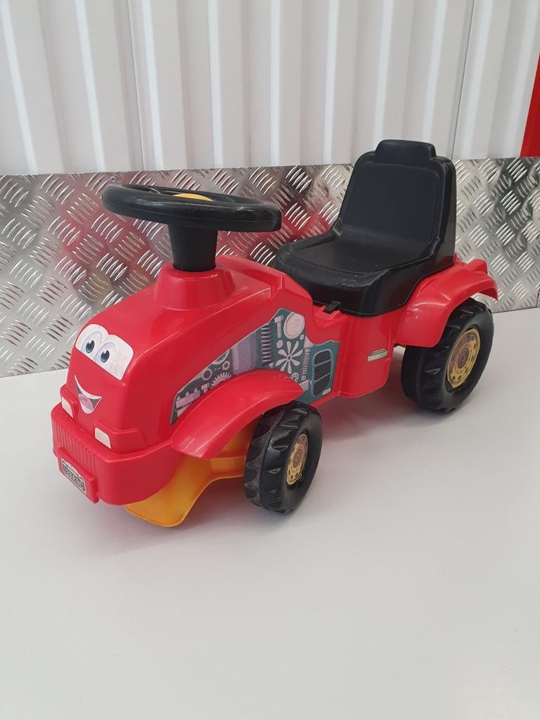 Rode loopauto, Kinderen en Baby's, Speelgoed | Buiten | Voertuigen en Loopfietsen, Ophalen of Verzenden, Gebruikt, Loopvoertuig