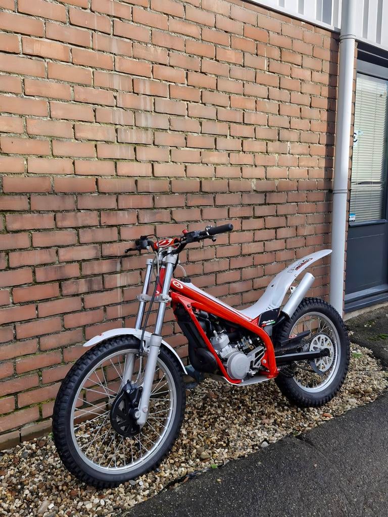 80cc beta, Zo goed als nieuw, 80 cc, 5 versnellingen, Ophalen