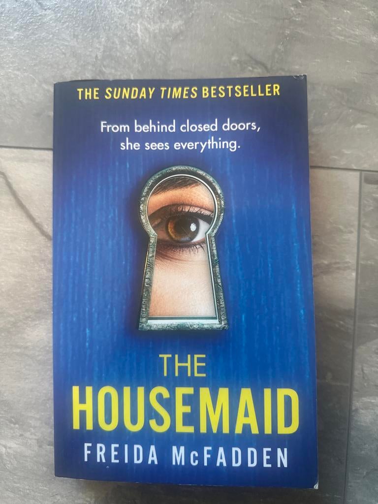 The Housemaid - Freida McFadden, Boeken, Thrillers, Zo goed als nieuw, Nederland, Ophalen of Verzenden