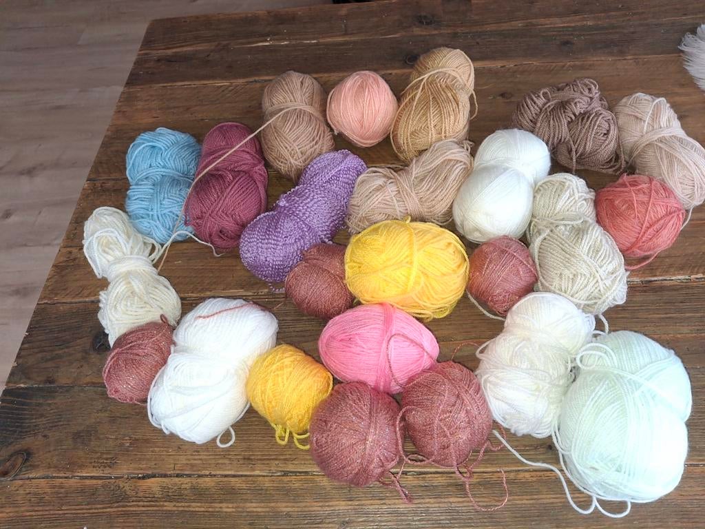 Veel resten brei of haak garen, Ophalen of Verzenden, Nieuw, Breien of Haken, Wol of Garen