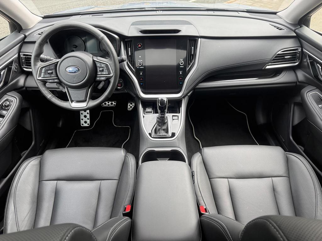 SUBARU Outback 2.5i 169PK AWD CVT Premium Black Edition | Le, Gebruikt, 4 cilinders, 2498 cc, Leder