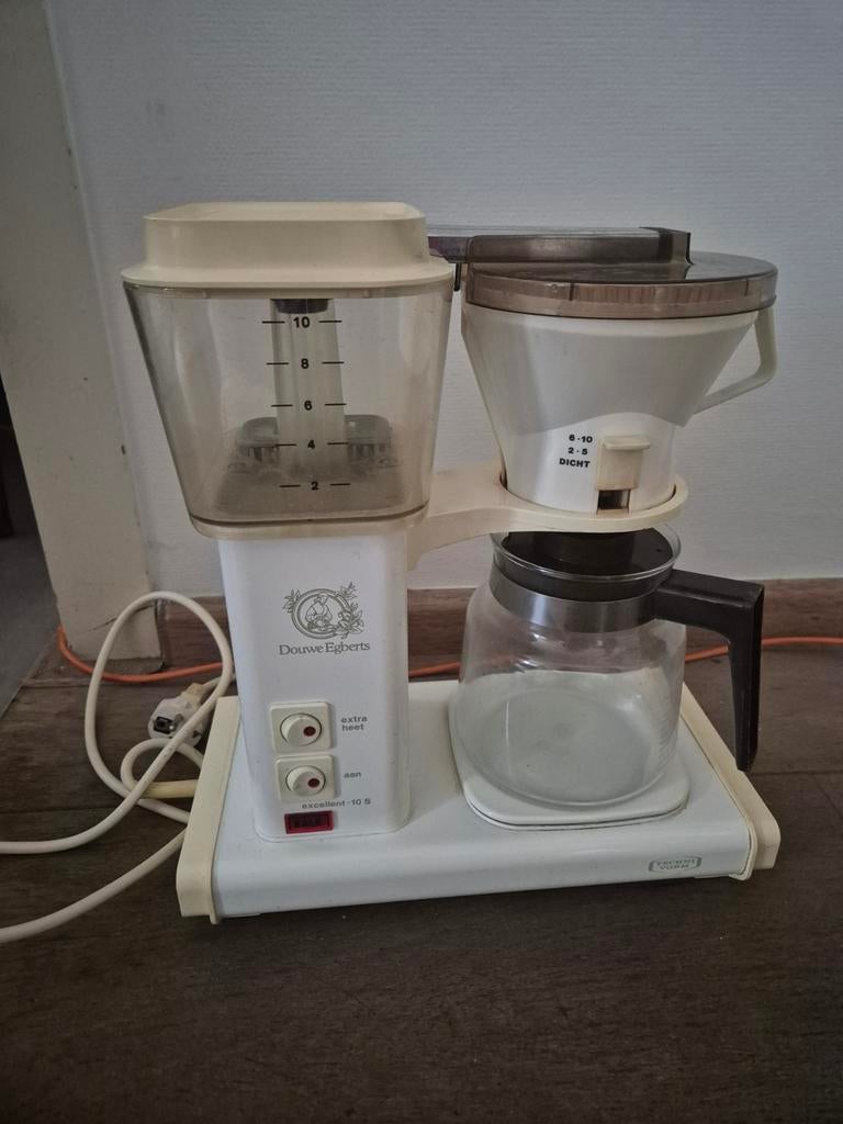 Moccamaster Douwe Egberts, compleet, Gebruikt, 10 kopjes of meer, Koffiemachine, Gemalen koffie