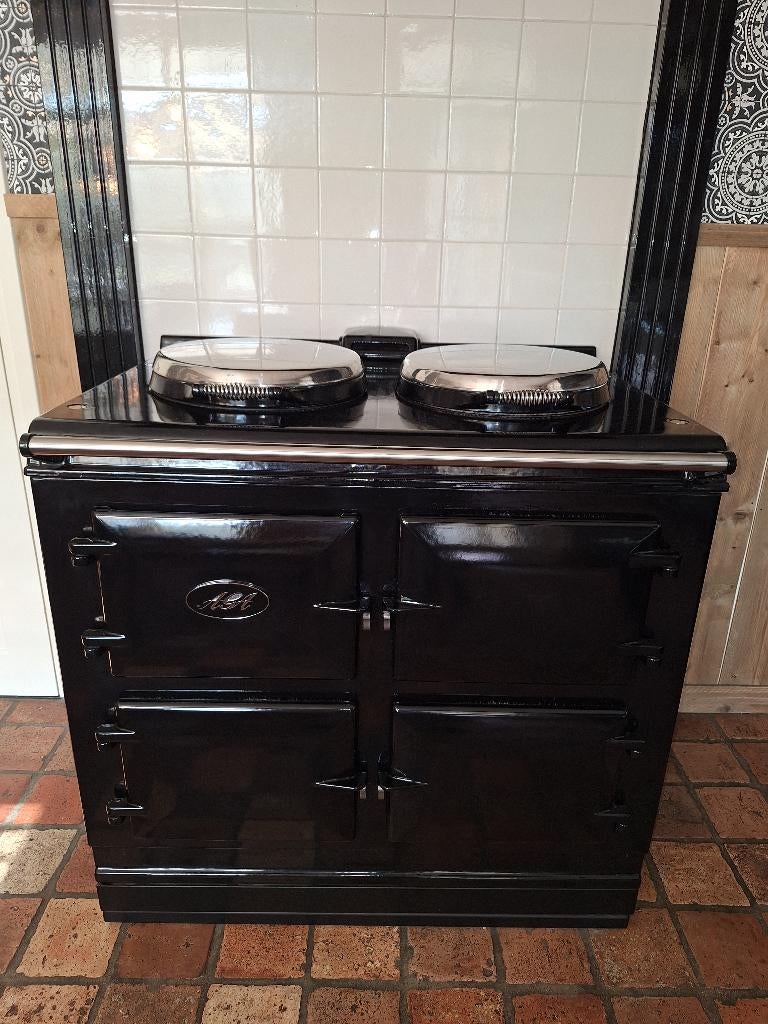 LUXE KANS: Jonge AGA eR7 Zwart – Via de AGA Expert., Ophalen, 60 cm of meer, Zo goed als nieuw, Vrijstaand