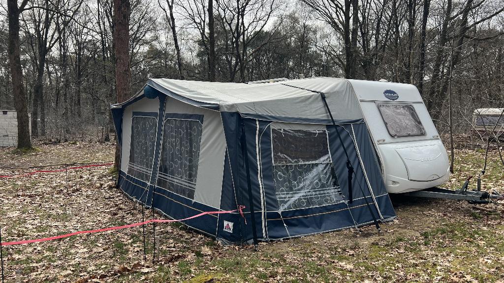 Prachtige goed onderhouden 6p  Caravalair Antares luxe 426, Caravans en Kamperen, Kachel, Overige typen, Treinzit, 750 - 1000 kg