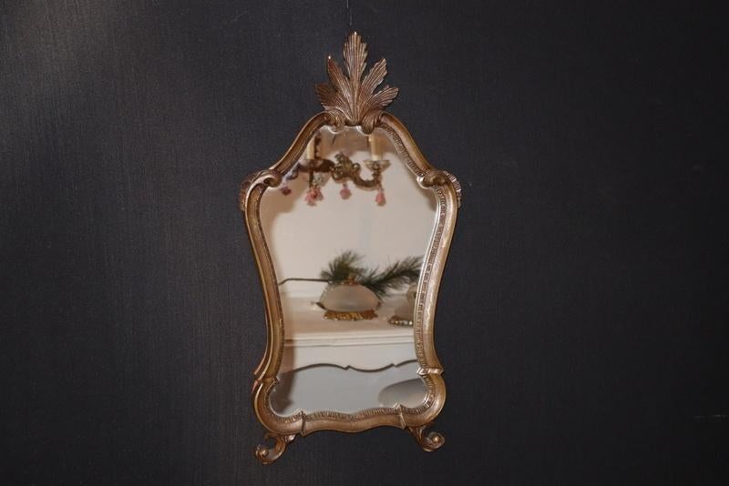 Sierlijke spiegel met kuif en houten lijst, Ophalen, Overige vormen, Minder dan 50 cm