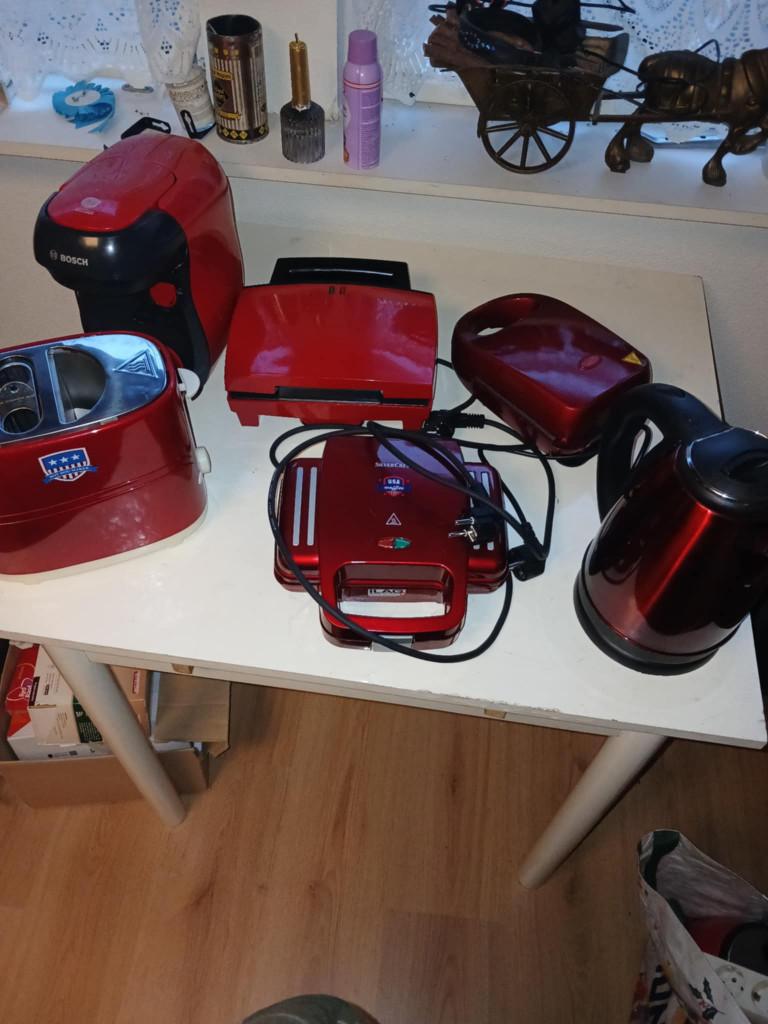 keukenbenodigheden wafelijzer tostiijzer hotdog maker enz, Ophalen of Verzenden, Zo goed als nieuw, Rood