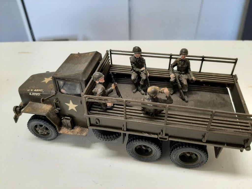 Revell M-35 Military 2.5 Ton Truck 1958 - Modelbouw, Hobby en Vrije tijd, Modelbouw | Auto's en Voertuigen, Gebruikt, Ophalen of Verzenden