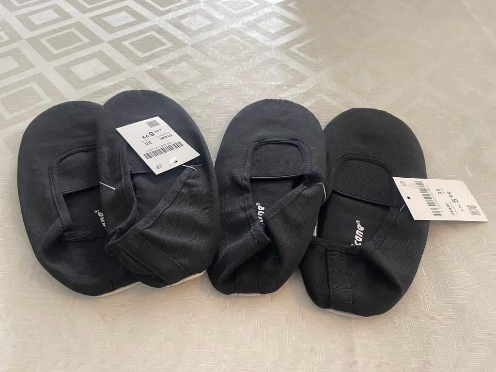 Chicane balletschoentjes / gymschoenen maat 38 (2paar), Ophalen of Verzenden, Nieuw, Schoenen