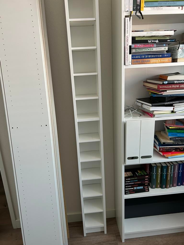 CD kastje, Huis en Inrichting, Woonaccessoires | Cd- en Dvd-rekken, Ophalen, Zo goed als nieuw, Hout, Cd's