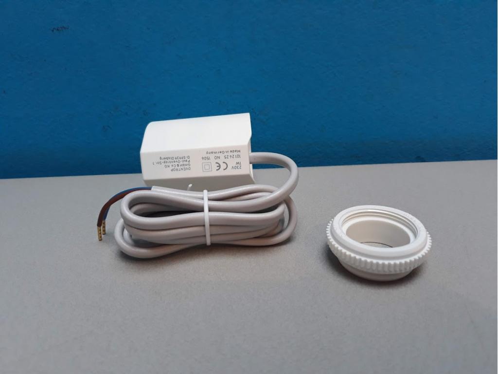 Servomotor 230V Oventrop NO M30X1,5 art.nr: 1012425, Niet ingevuld, Cv-ketel of Combi-ketel, Niet ingevuld, Nieuw