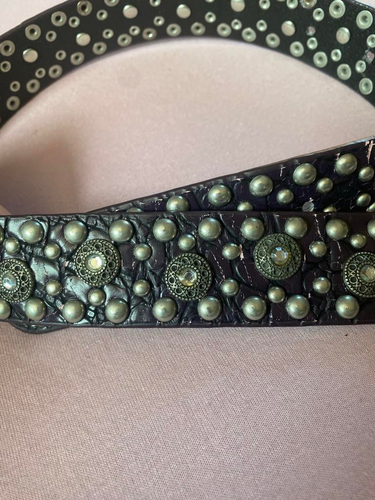 Stoere paarse riem met studs en gesp, Kleding | Dames, Riemen en Ceinturen, Overige kleuren, 3 tot 5 cm, 90 tot 100 cm, Heupriem