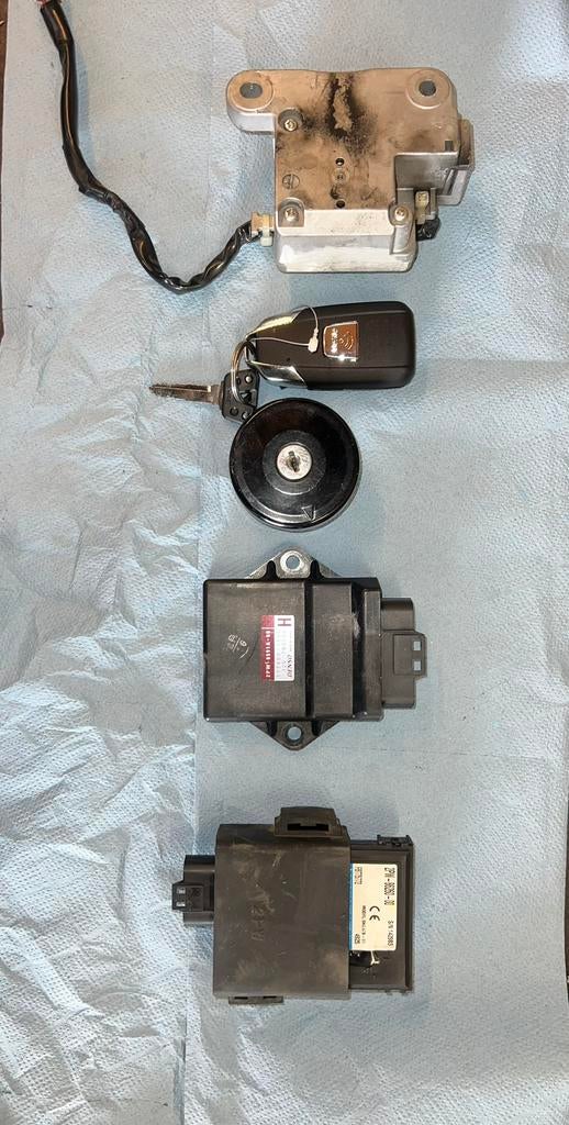 Yamaha Tmax 530 sleutel set keyless, Ophalen