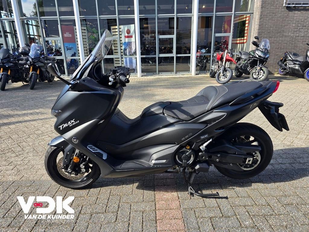 YAMAHA TMAX 560 (bj 2022) - foto 3