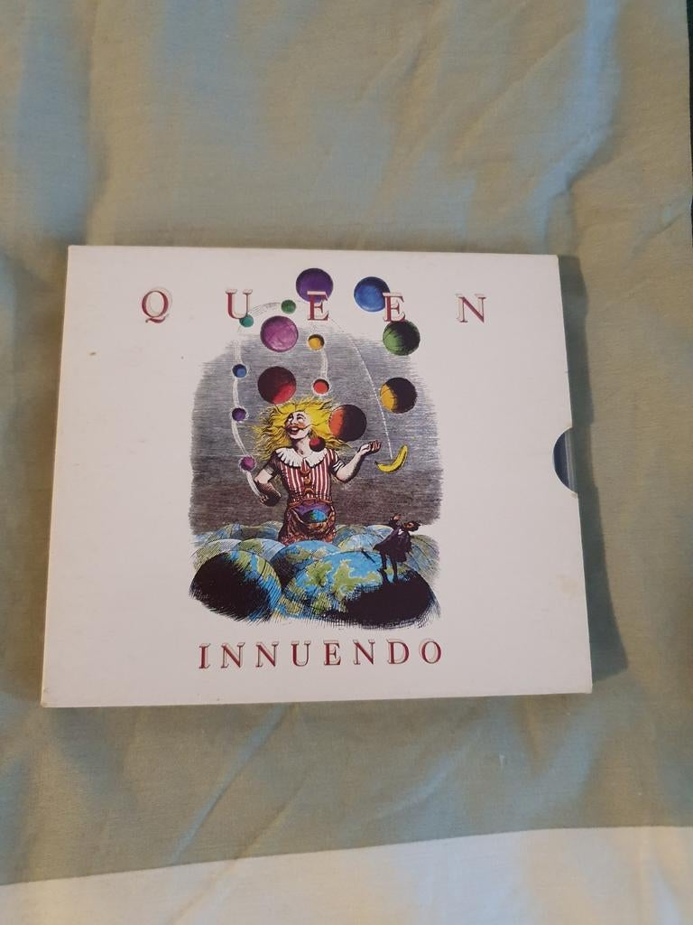 Queen cd digi - Innuendo + kalender, Ophalen of Verzenden, Zo goed als nieuw