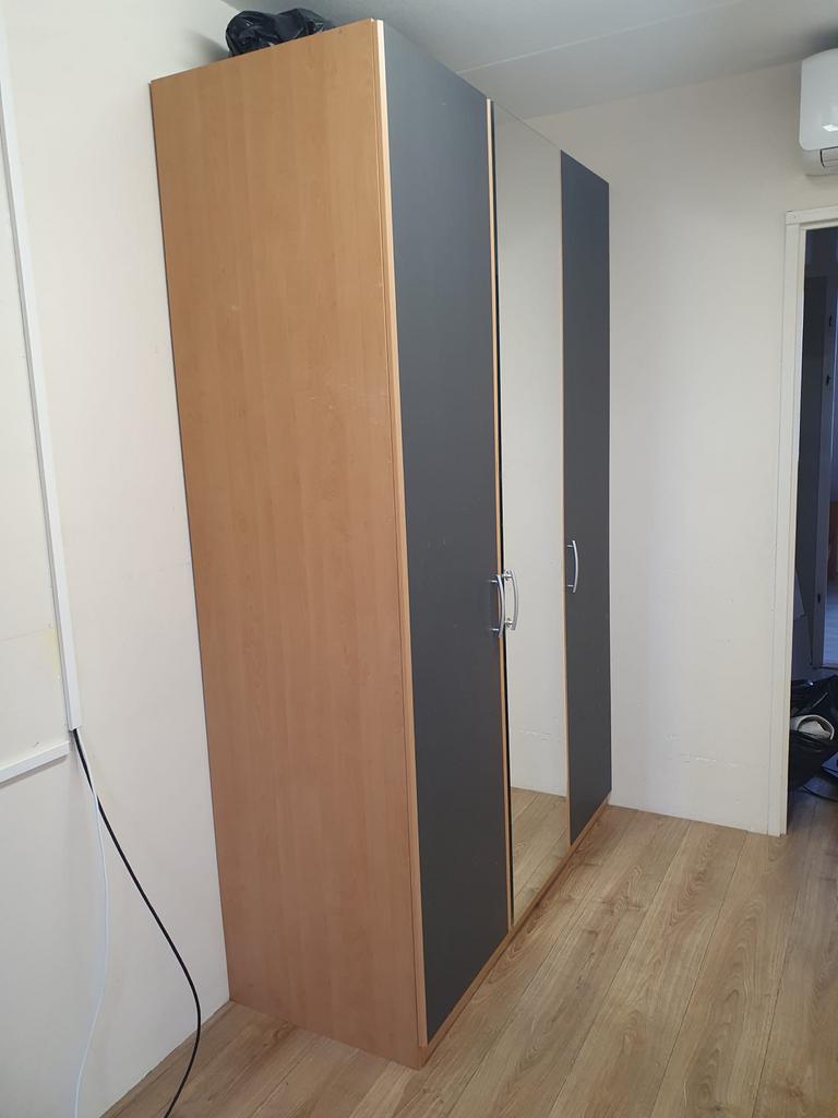 Nette hang / legkast, maar 222x150x59cm, Ophalen, Met deur(en), Gebruikt, 200 cm of meer