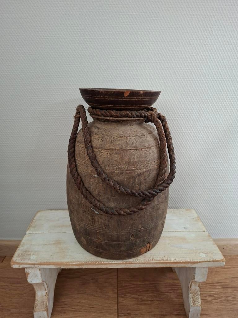 Te koop mooie  nepaleense kruik., Ophalen, Zo goed als nieuw, Rond, Riet