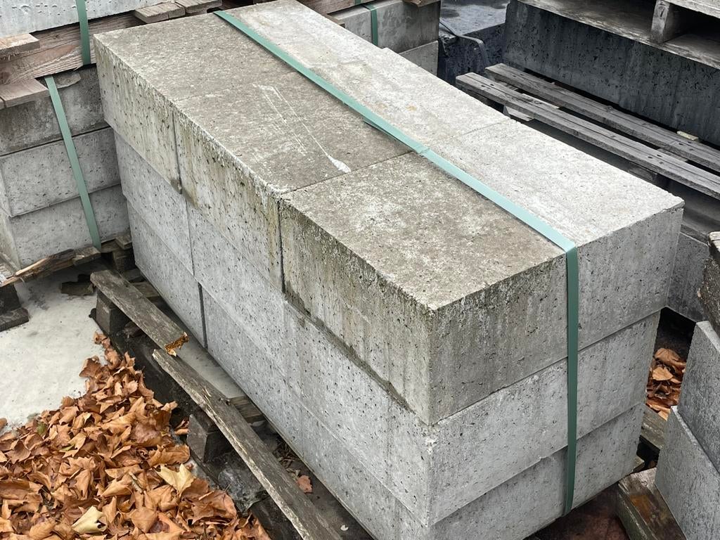 Oud Hollandse traptrede 50x40x20 cm RESTPARTIJ, Ophalen, Nieuw, Beton, Terrastegels