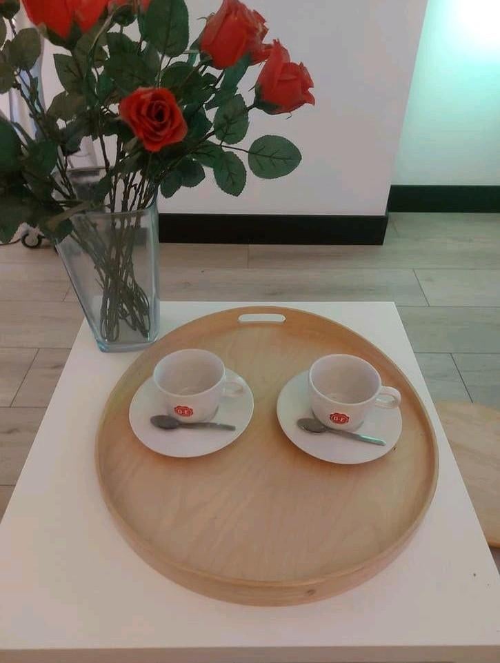 IKEA SKALA houten dienbladen 42 cm + draaischijf, Huis en Inrichting, Ophalen, Zo goed als nieuw, Rond, Hout