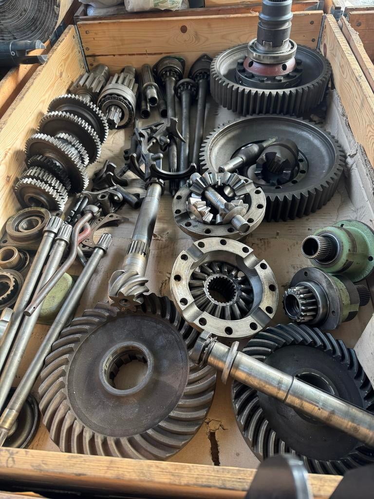 Versnellingsbak onderdelen Deutz Traktor, Ophalen