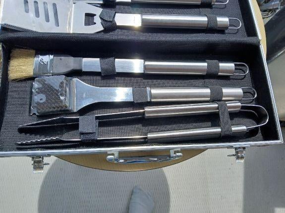 BARBECUE  Bestek in koffer, Tuin en Terras, Ophalen, Nieuw, Patton