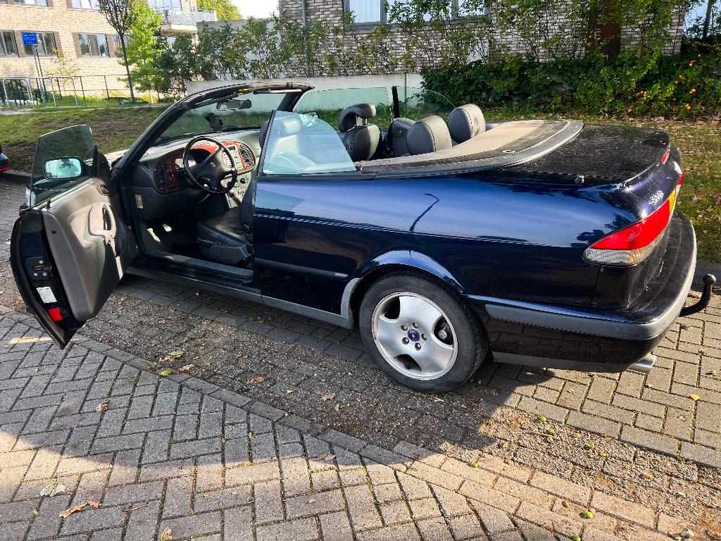 Saab 9-3 2.0 I Cabrio 1998 Blauw, Auto's, Saab, Voorwielaandrijving, 1340 kg, 4 cilinders, Cabriolet