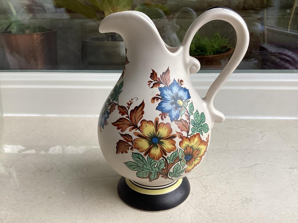 Vaas FLORA GOUDA HOLLAND. Borden DELFTSB/CAMBRIDGE en kruik, Blauw, Aardewerk of Porselein, Ophalen of Verzenden, Zo goed als nieuw