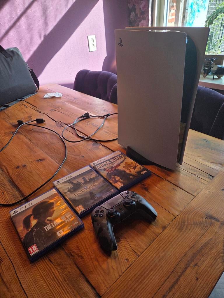 PS5 – disc versie – controller + populaire spellen, Ophalen, Gebruikt