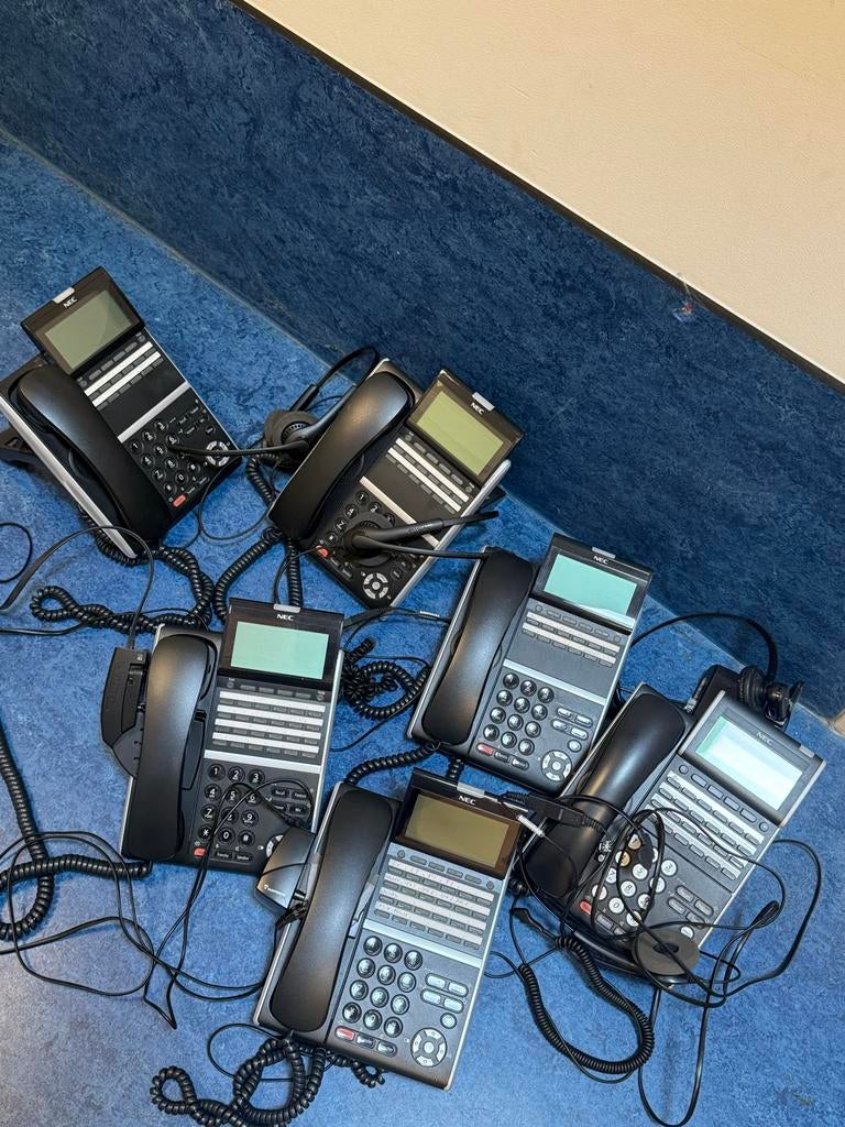 NEC telefoons en Jabra headsets, Telecommunicatie, Vaste telefoons | Handsets en Draadloos, Ophalen, Gebruikt, 4 handsets of meer