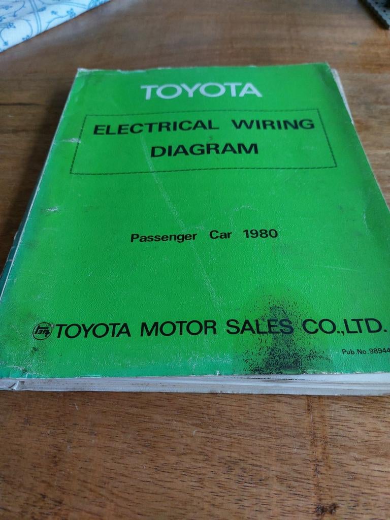 ELECTRICAL WIRING DIAGRAM TOYOTA PERSONEN AUTOS 1980, Ophalen of Verzenden
