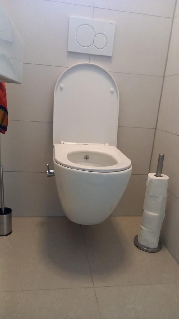 Wc pot met bidet functie( nieuw), Ophalen of Verzenden, Nieuw, Toilet
