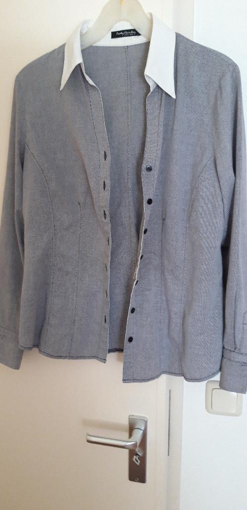 bloes maat 44? van Betty Barclay met lange mouw, Blauw, Maat 42/44 (L), Betty Barclay, Ophalen of Verzenden