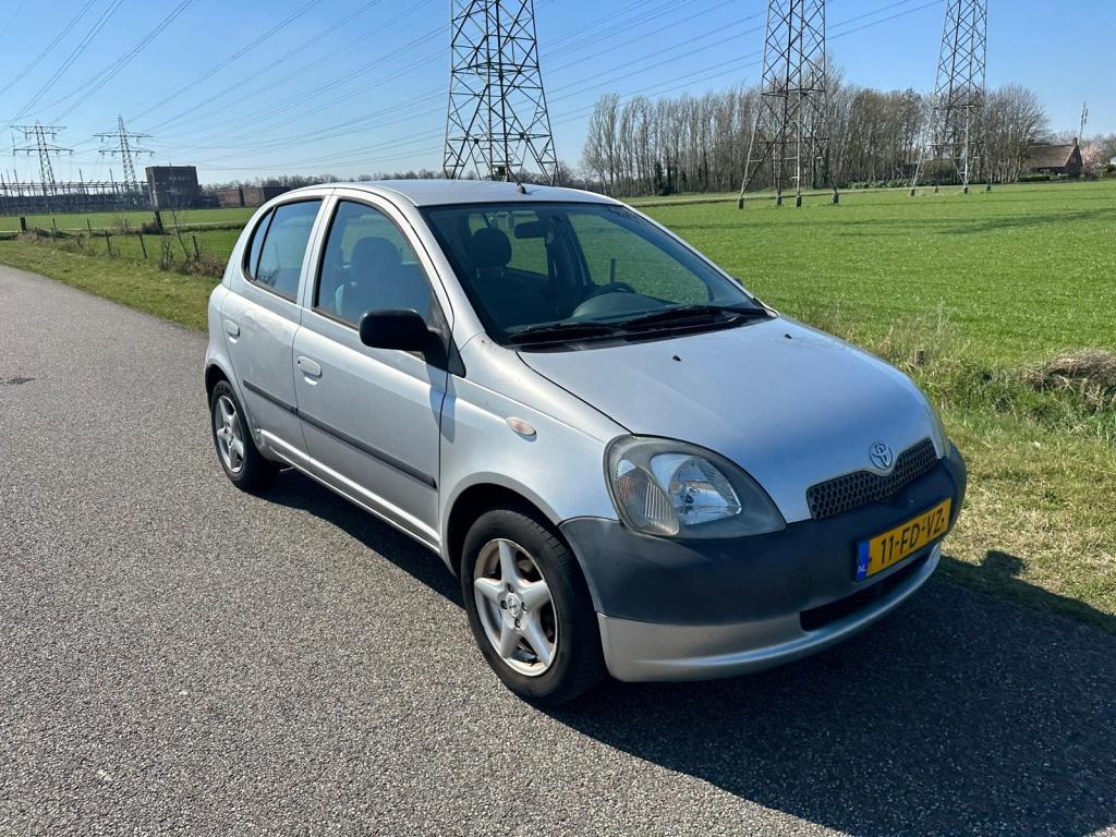 Toyota Yaris 1.3-16V VVT-i Luna (bj 2000), Auto's, Voorwielaandrijving, 1299 cc, 86 pk, Origineel Nederlands