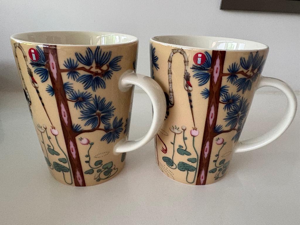 Iittala 2 bekers Taika 15 years, Ophalen of Verzenden, Zo goed als nieuw, Overige stijlen, Kop(pen) en/of Schotel(s)