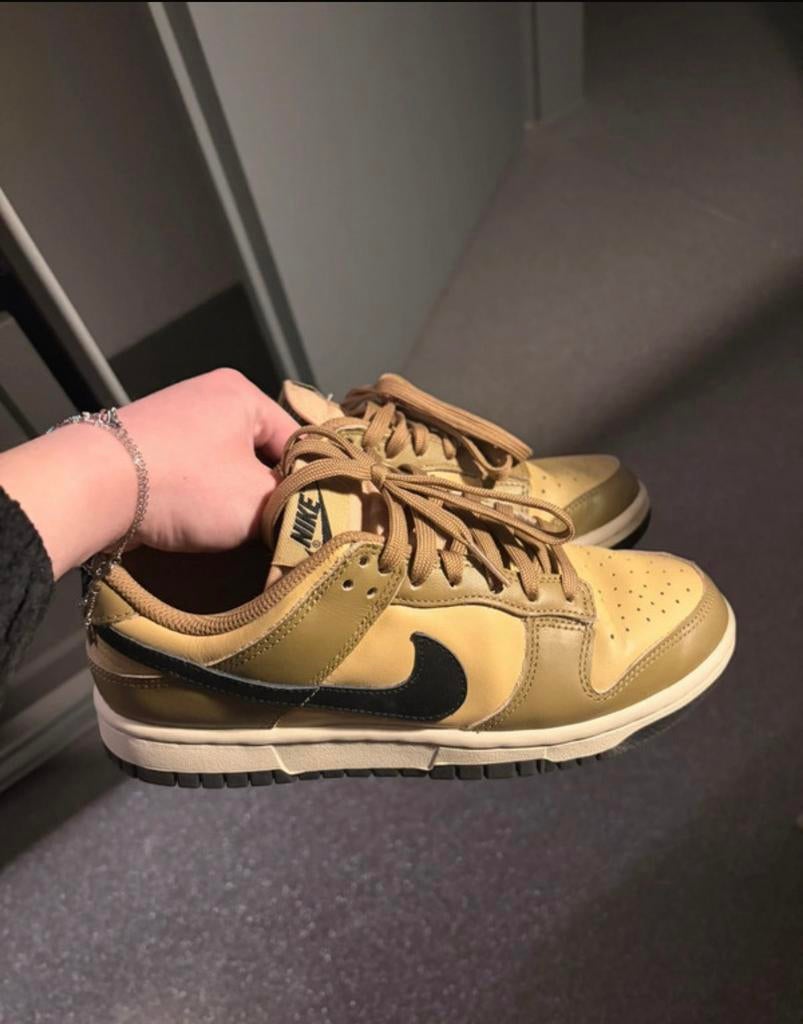 Nike dunks, Kleding | Dames, Schoenen, Ophalen of Verzenden, Groen, Sneakers of Gympen, Zo goed als nieuw