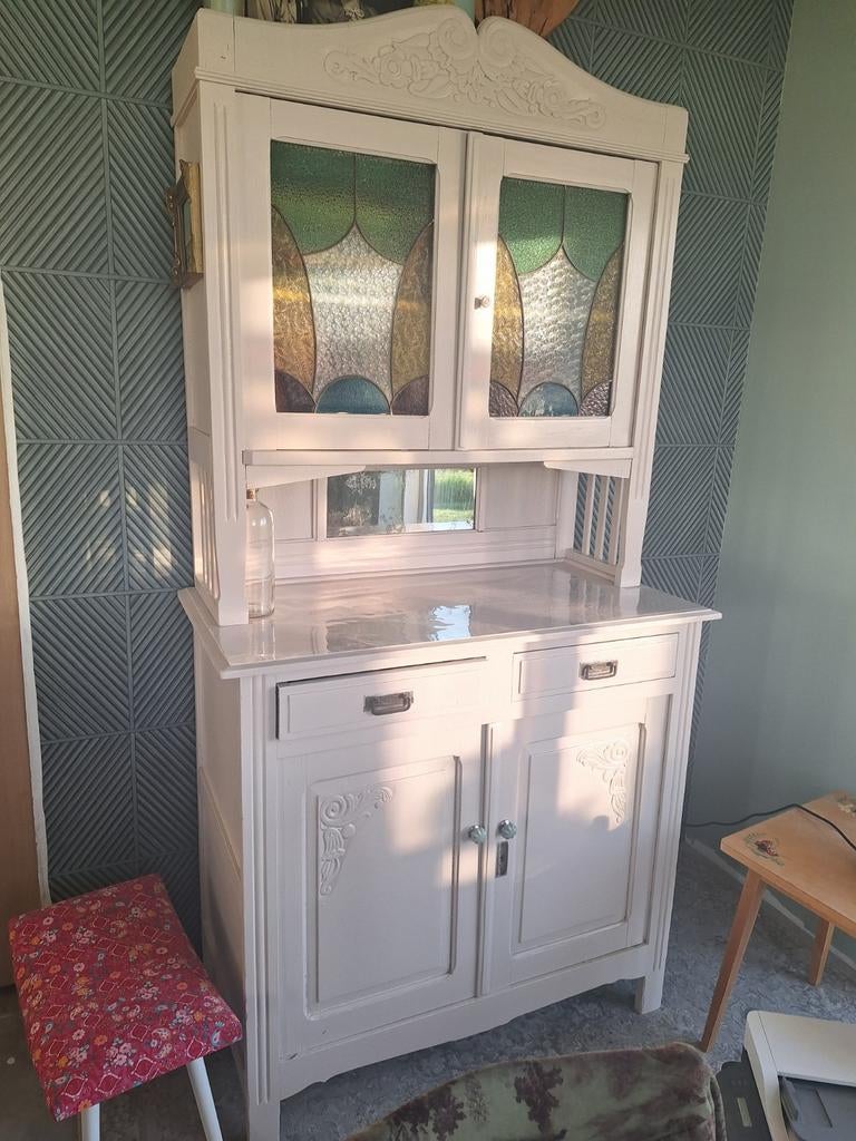 Mooie brocante kast met glas-in-lood ramen, Antiek en Kunst, Ophalen