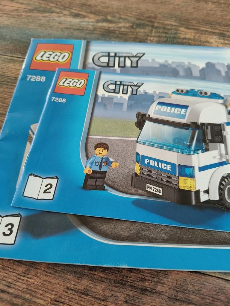 Lego City 7288 Mobiele Politie Eenheid - Instructieboekjes, Ophalen, Zo goed als nieuw