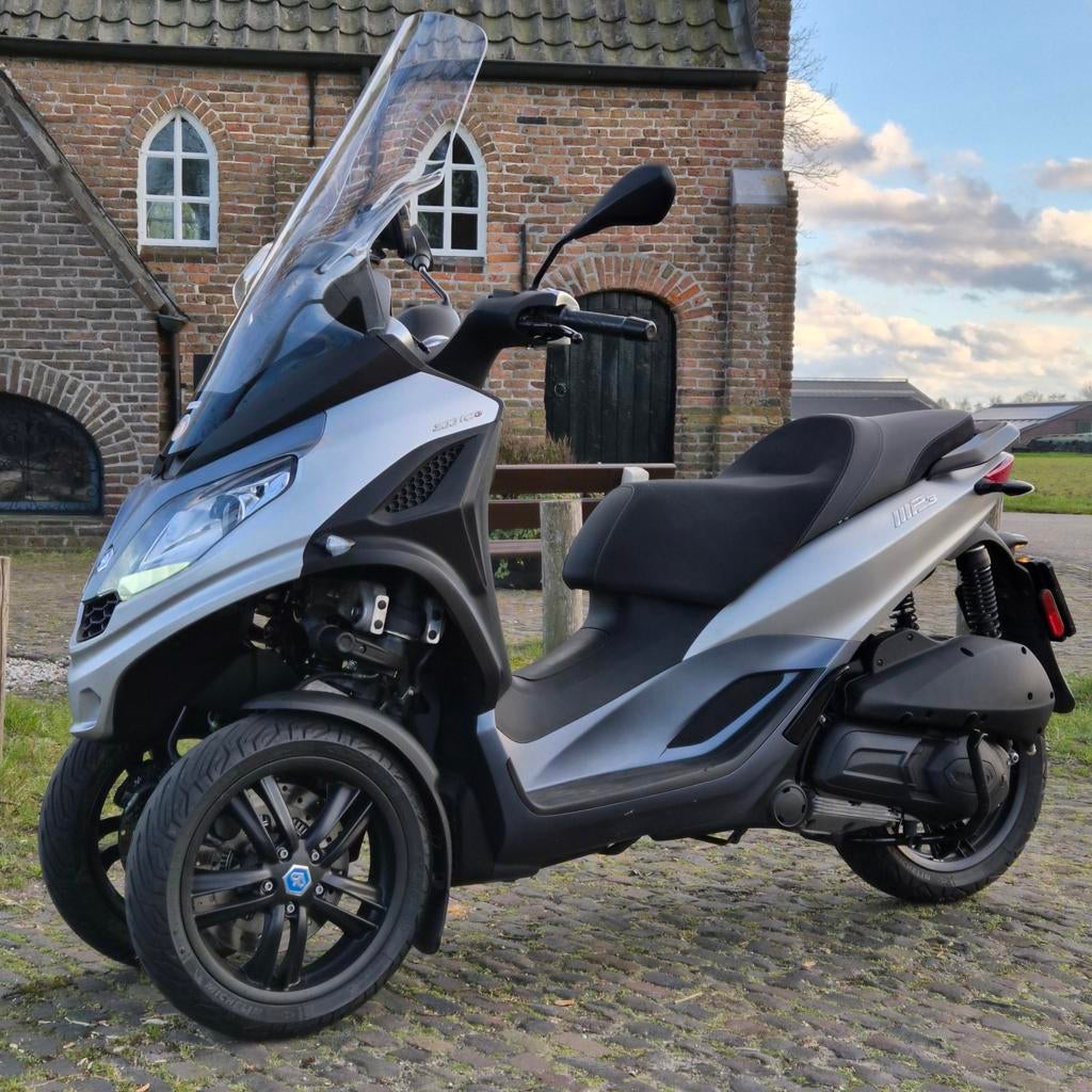 Piaggio mp3 300 hpe 2021 5500km, Ophalen