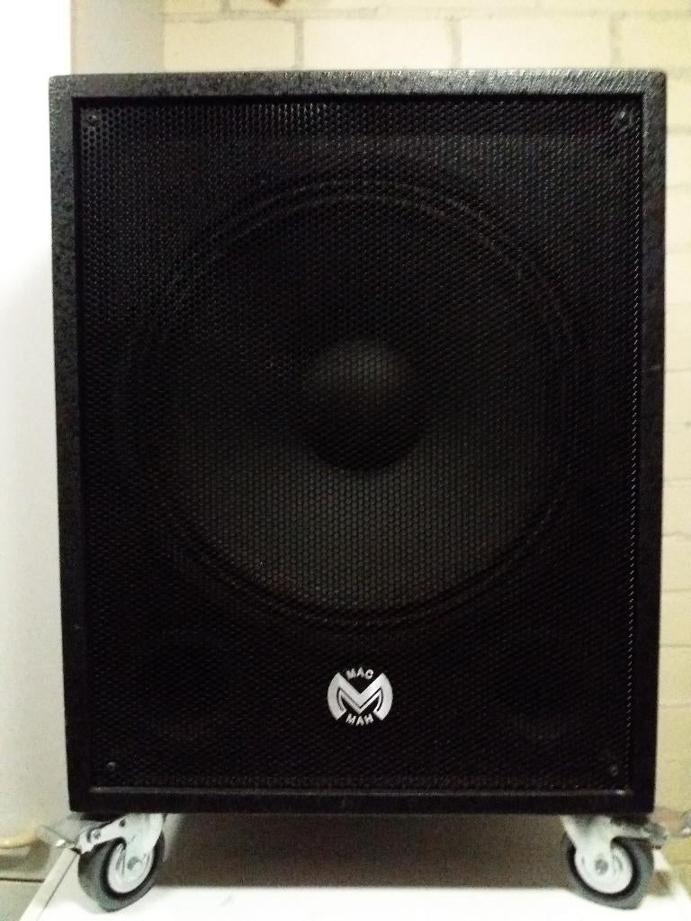 SUB WOOFER  MAC WAH  350 WATT   actief. Pro., Gebruikt, Subwoofer, 120 watt of meer, Ophalen