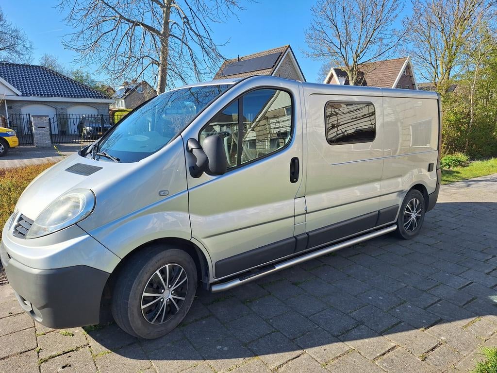Renault Trafic BJ 2012 Grijs, Auto's, Renault, Particulier, Trafic, Achteruitrijcamera, Adaptive Cruise Control, Airbags, Airconditioning