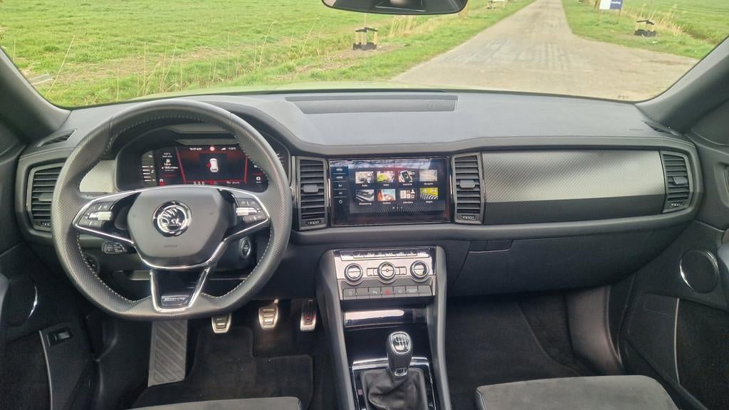 Skoda Kodiaq 1.5 TSI Sportline Business, pano, 1e eigenaar, Euro 6, 4 cilinders, 150 pk, Alcantara