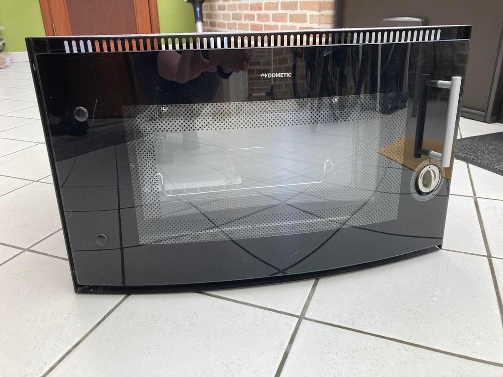Dometic gasoven, Caravans en Kamperen, Camper-accessoires, Ophalen of Verzenden, Zo goed als nieuw