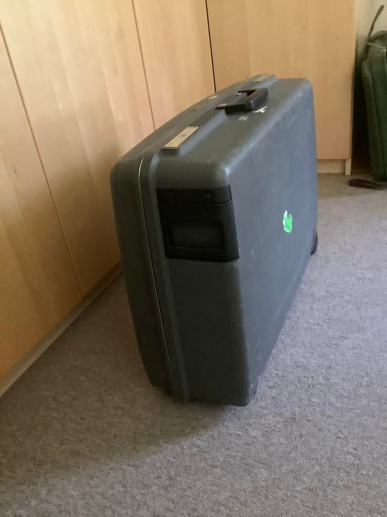 Harde Delsey koffer, Gebruikt, 50 tot 60 cm, Hard kunststof, Minder dan 35 cm