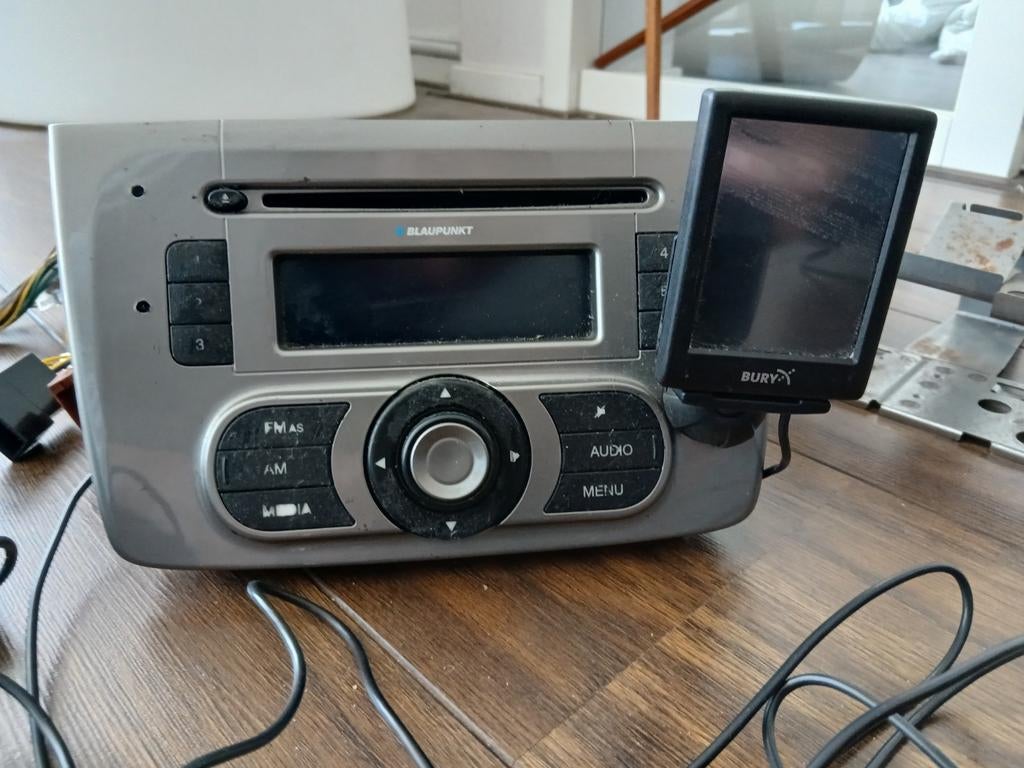 Alfa Romeo Mito radio met Bury CC 9056 Plus Bluetooth ca, Ophalen of Verzenden, Gebruikt