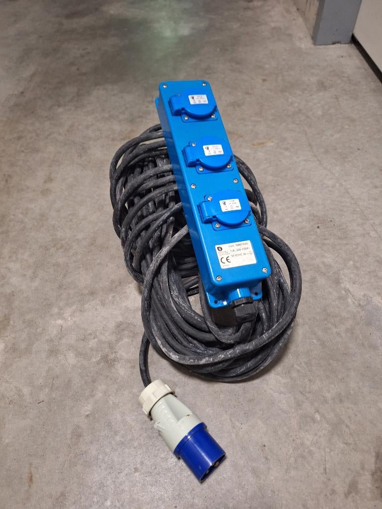 stekkerdoos verlengkabel 25 meter, Caravans en Kamperen, Ophalen, Zo goed als nieuw