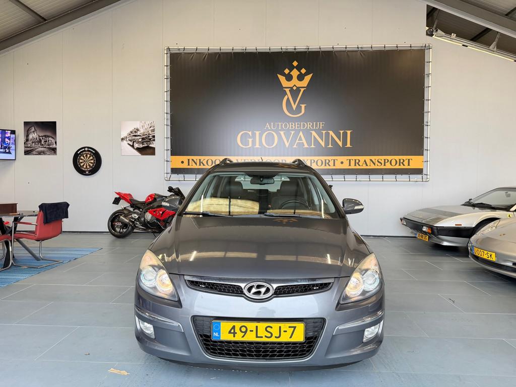 Hyundai I30 CW 1.6i i-Catcher inruil mogelijk, Gebruikt, 1591 cc, 4 cilinders, Handgeschakeld