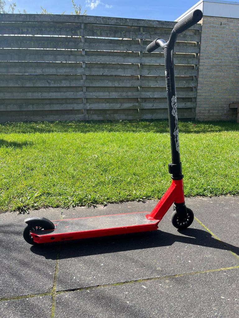 Oxelo stuntstep rood, Fietsen en Brommers, Steps, Ophalen, Zo goed als nieuw, Gewone step