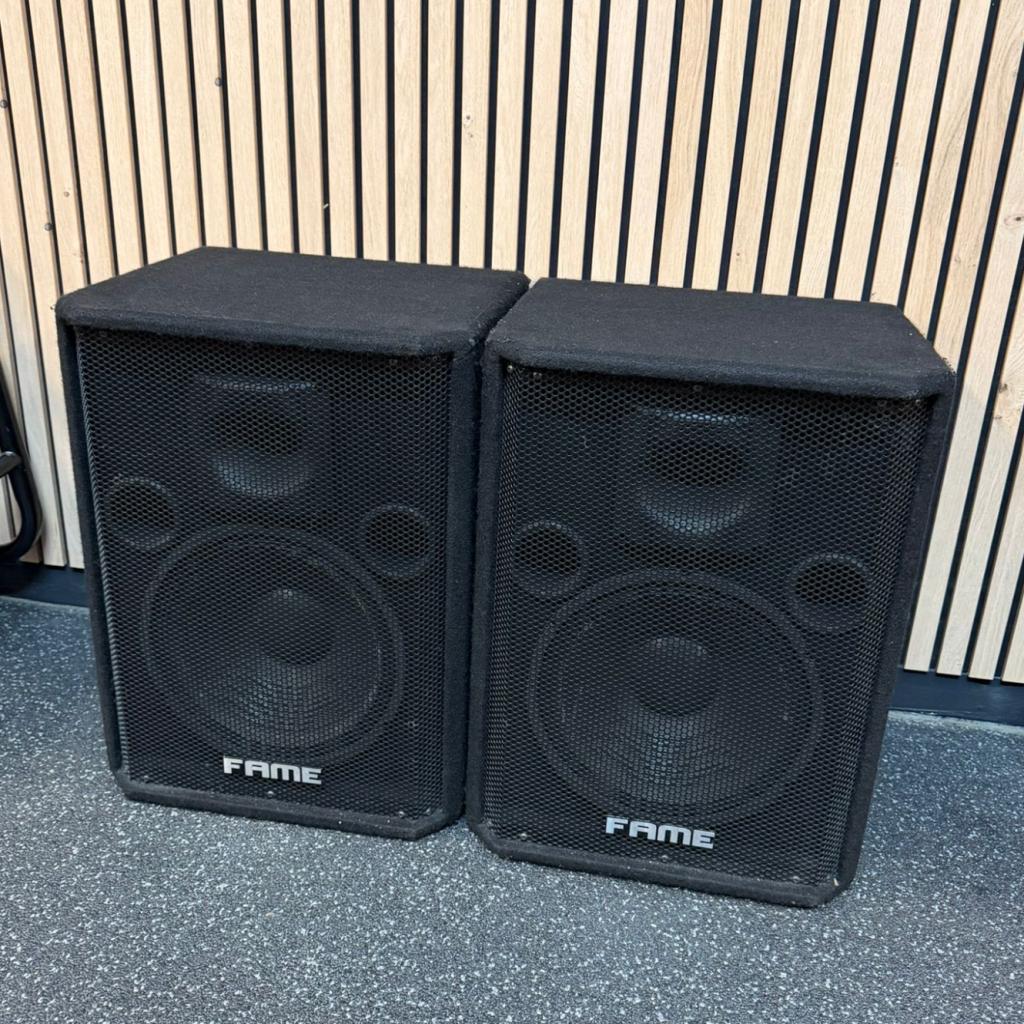 Fame Monitor M-112 Floor/Stage Monitor Speakers | Garantie, Auto diversen, Bose, Zo goed als nieuw, Support@bose.com, The Mountain
Framingham, MA 01701
USA