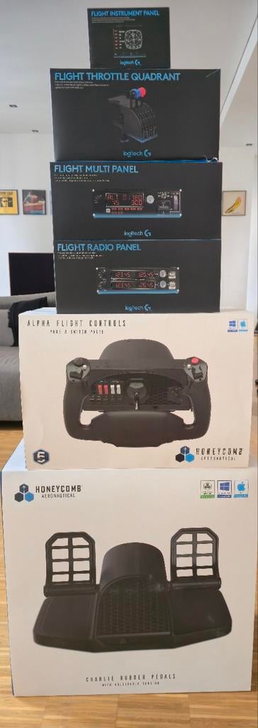 Flight Sim Setup-Honeycomb Alpha & Charlie + Logitech Panels, Computers en Software, Joysticks, Ophalen of Verzenden, Zo goed als nieuw